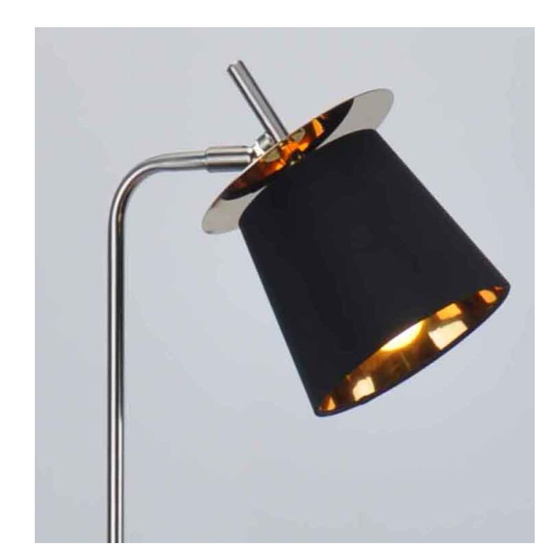 Moderne Stehlampe mit Stoffschirm, schwarzer Schirm innen gold