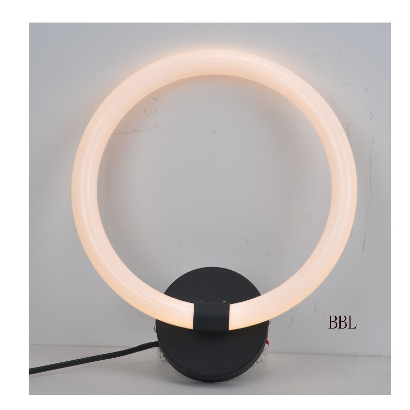 LED Wandleuchte mit Acrylrundering
